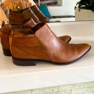 Corso Como brown ankle booties - size 9